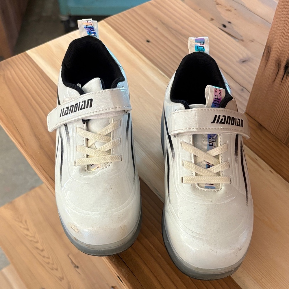 Boys/Girls “Heelies” or skate shoes